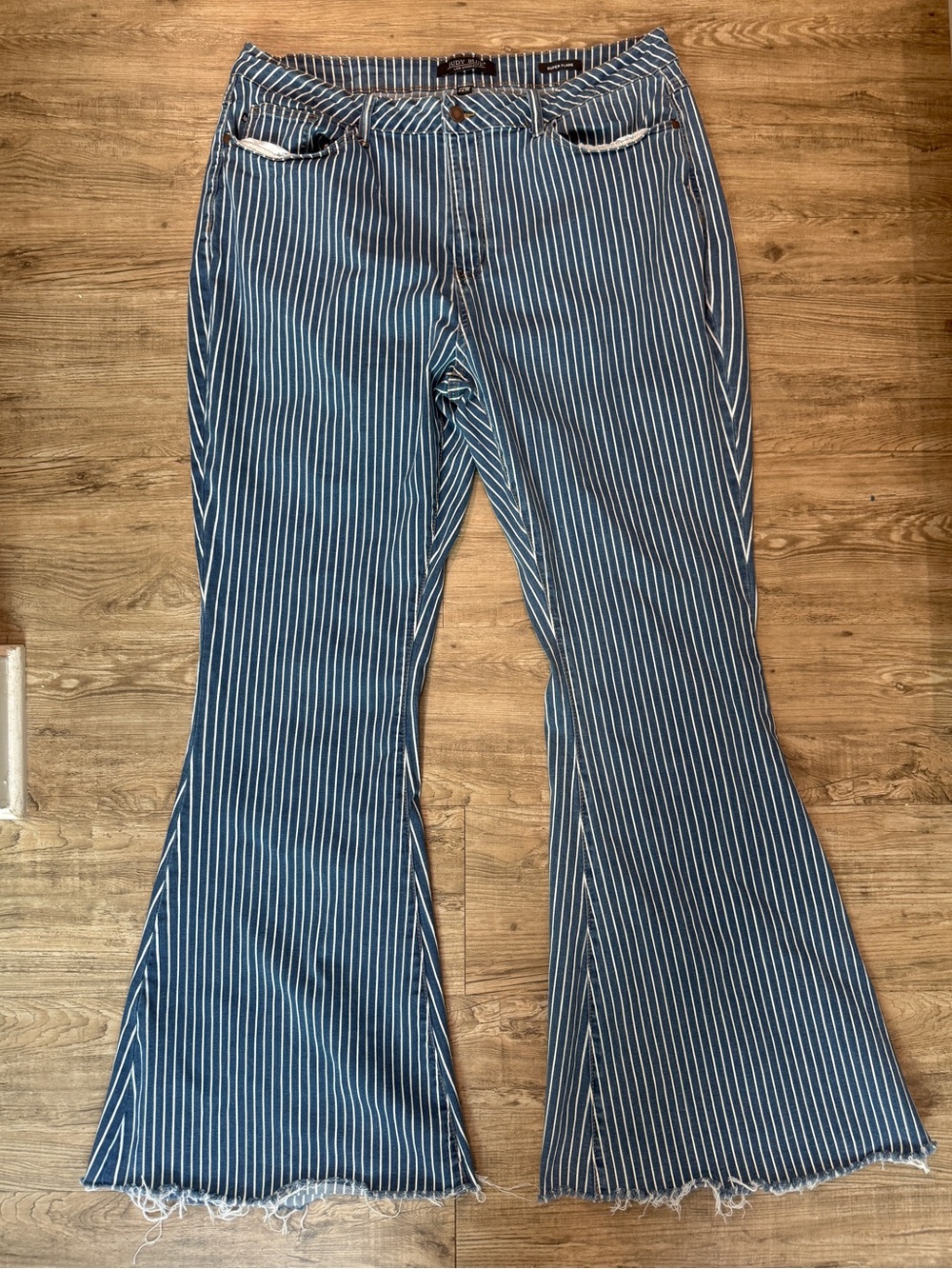 Judy Blue Super Flare Jeans Striped High Rise Stretch Denim Women 22W JB88230 - Picture 3 of 9